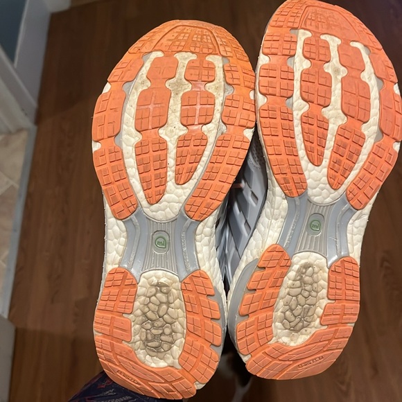 Grey and peach adidas energy boost running shoes size 6.5 - Picture 6 of 6
